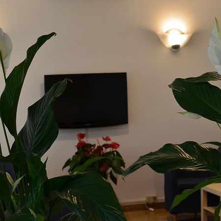 Hotel Capitol Pesaro Ngoại thất bức ảnh